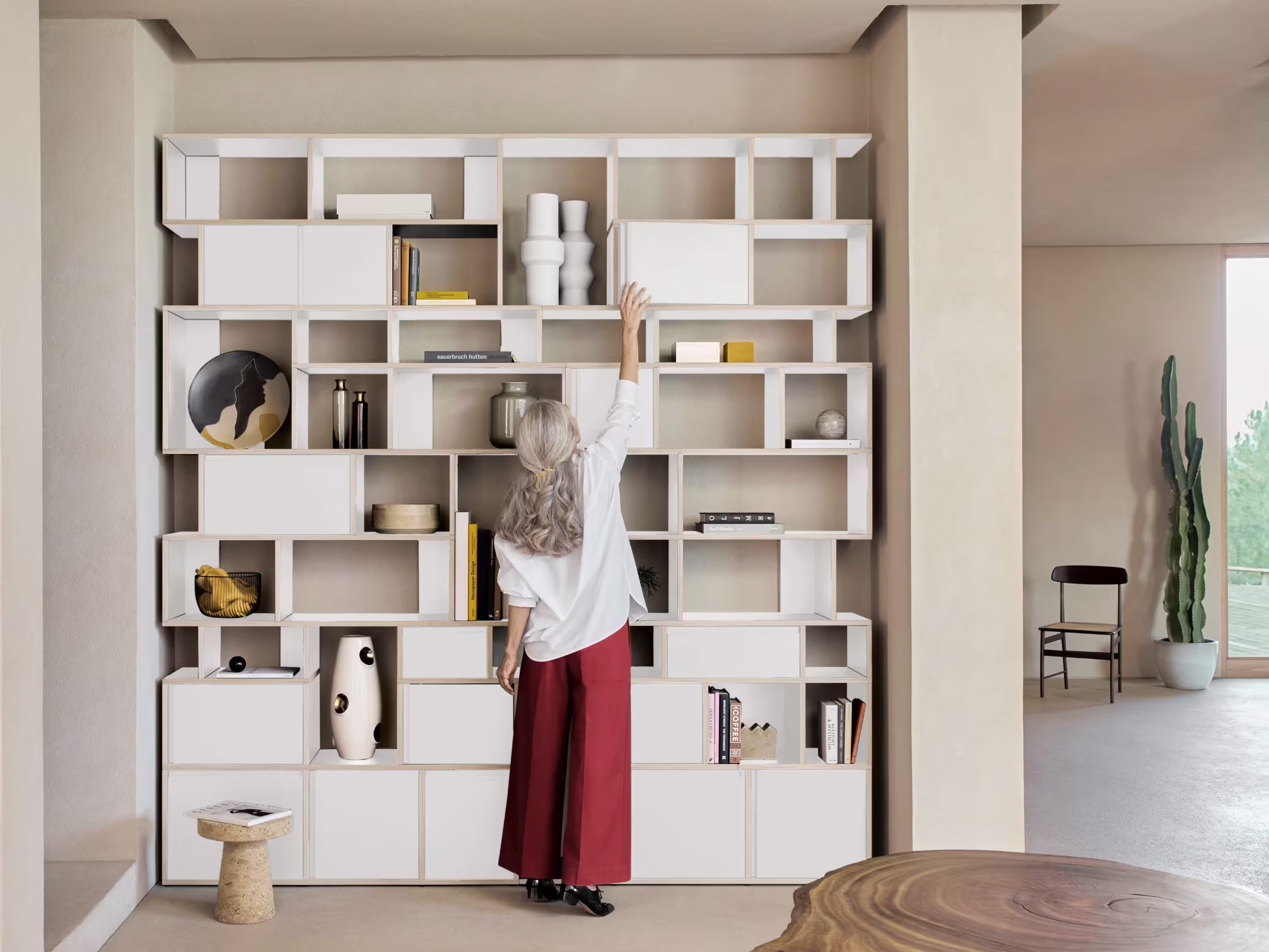 Wall storage in a furnished room